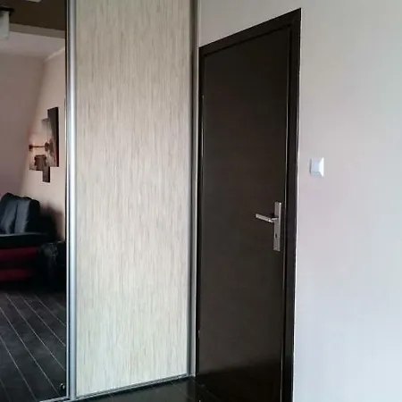 아파트 Apartament Przy Fontannie